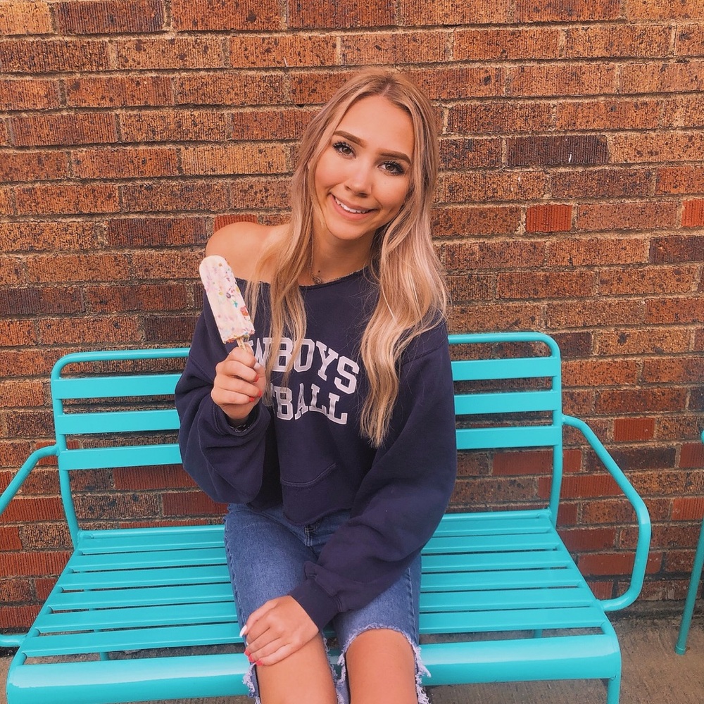 Meet your Posher, Victoria